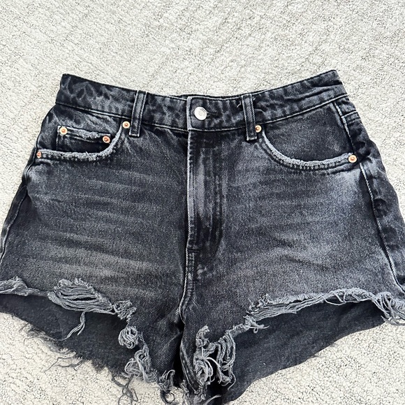 Zara denim shorts - Picture 1 of 2